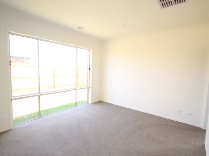 22 Bianca Crescent, Greenvale VIC 3059