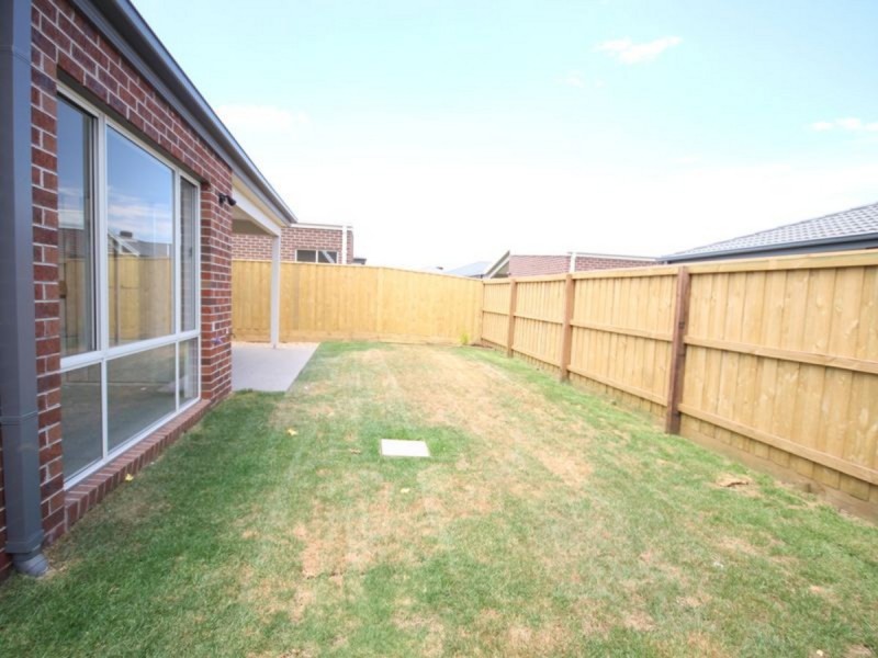 22 Bianca Crescent, Greenvale VIC 3059