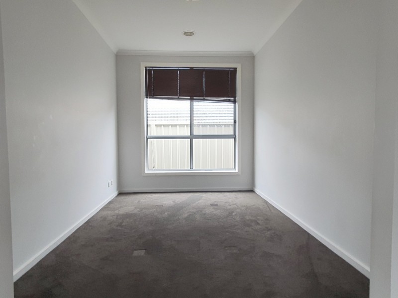 11 Pymble Gardens, Craigieburn VIC 3064