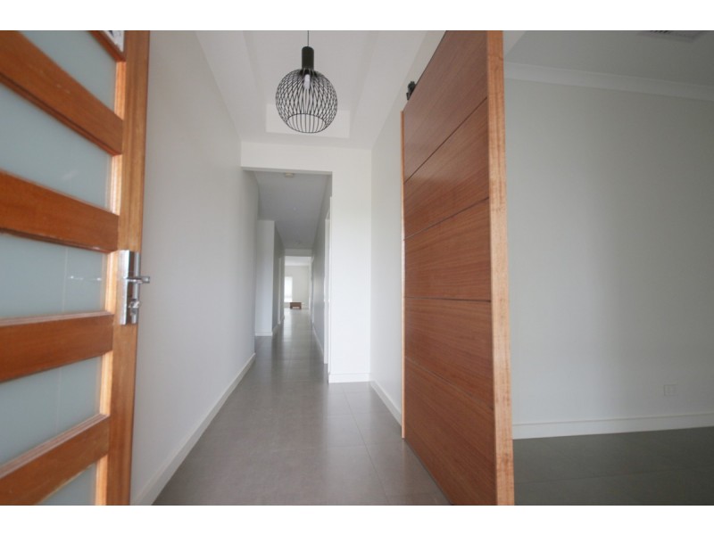 60 Marathon Boulevard, Craigieburn VIC 3064