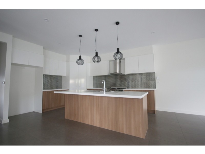 60 Marathon Boulevard, Craigieburn VIC 3064