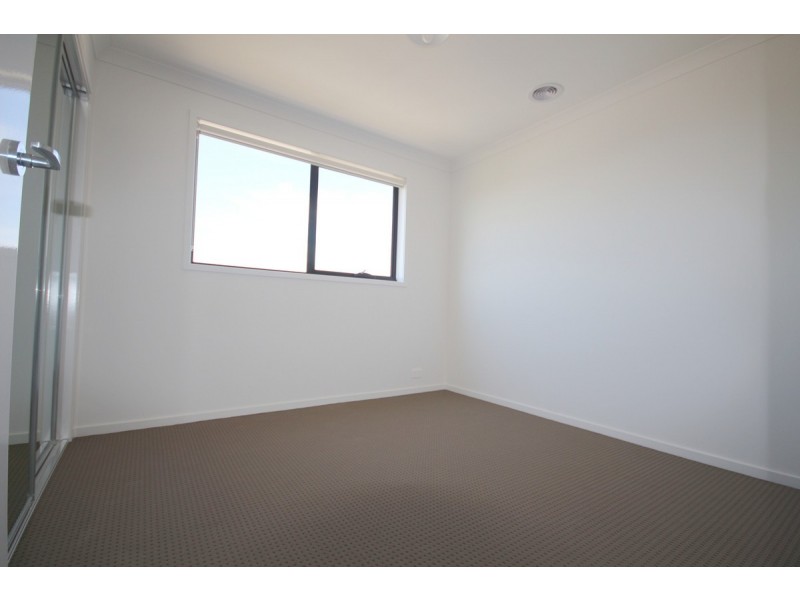 1 Winds Walk, Greenvale VIC 3059