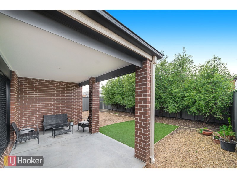 31 Streamside Drive, Craigieburn VIC 3064