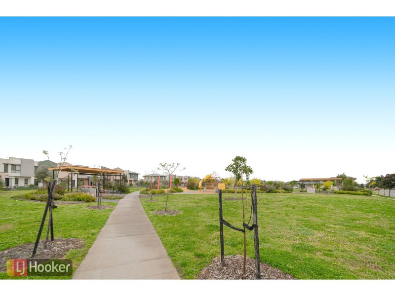 31 Streamside Drive, Craigieburn VIC 3064