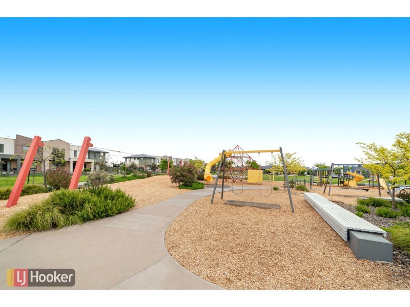 31 Streamside Drive, Craigieburn VIC 3064
