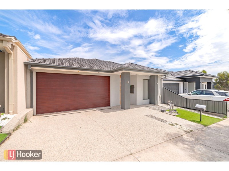 18 Calibre Avenue, Craigieburn VIC 3064