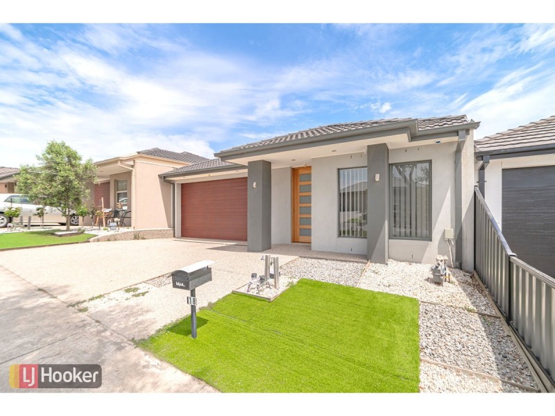 18 Calibre Avenue, Craigieburn VIC 3064
