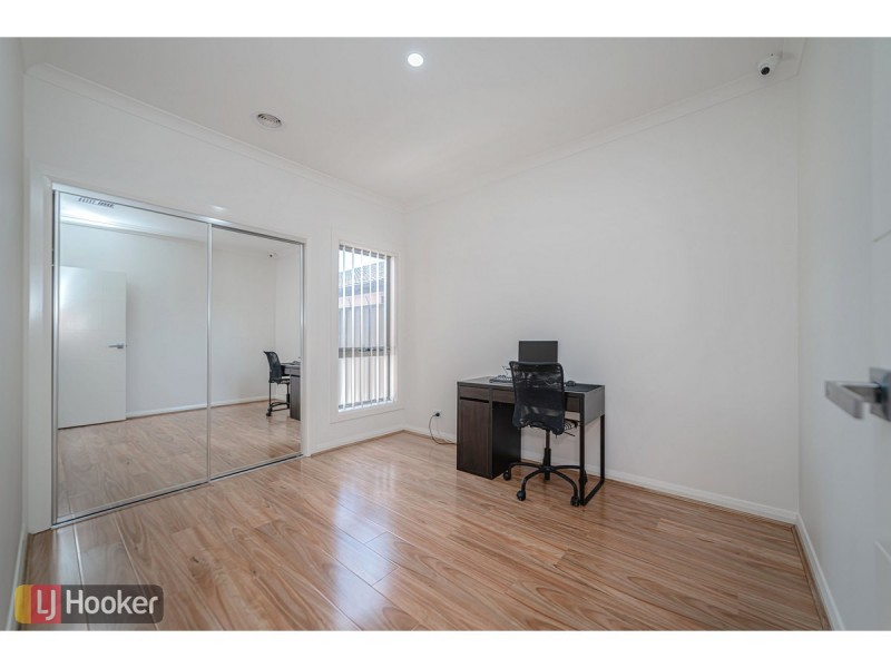 18 Calibre Avenue, Craigieburn VIC 3064