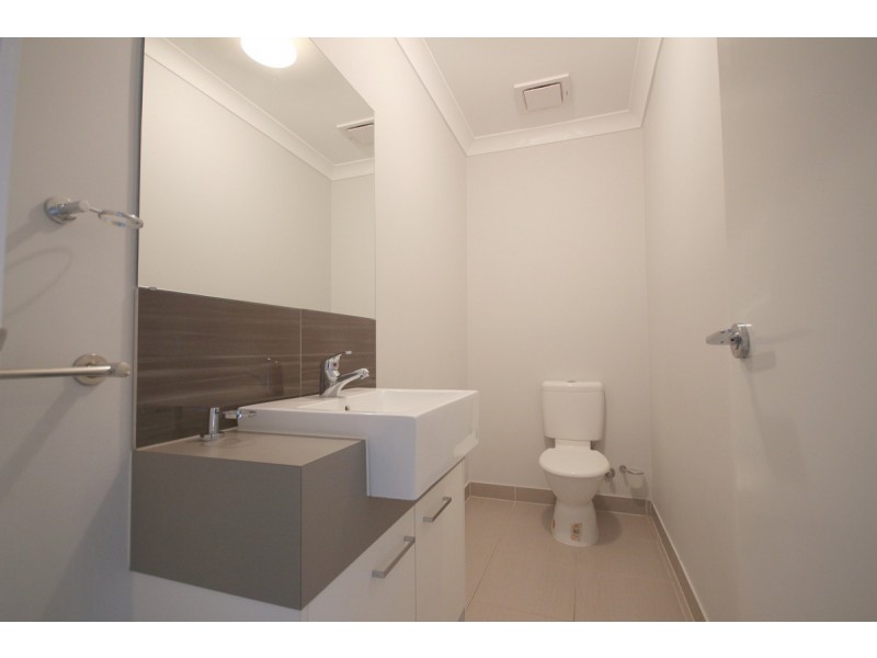 14 Rosette Parade, Mickleham VIC 3064