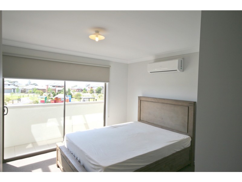 14 Rosette Parade, Mickleham VIC 3064