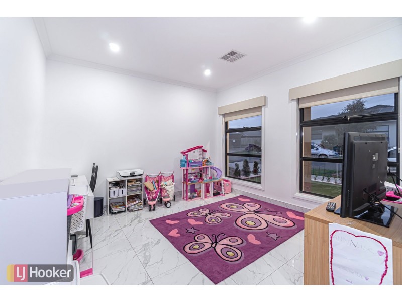 5 Dorcas Road, Mickleham VIC 3064