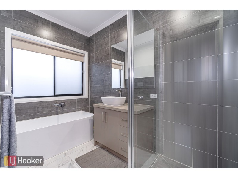 5 Dorcas Road, Mickleham VIC 3064