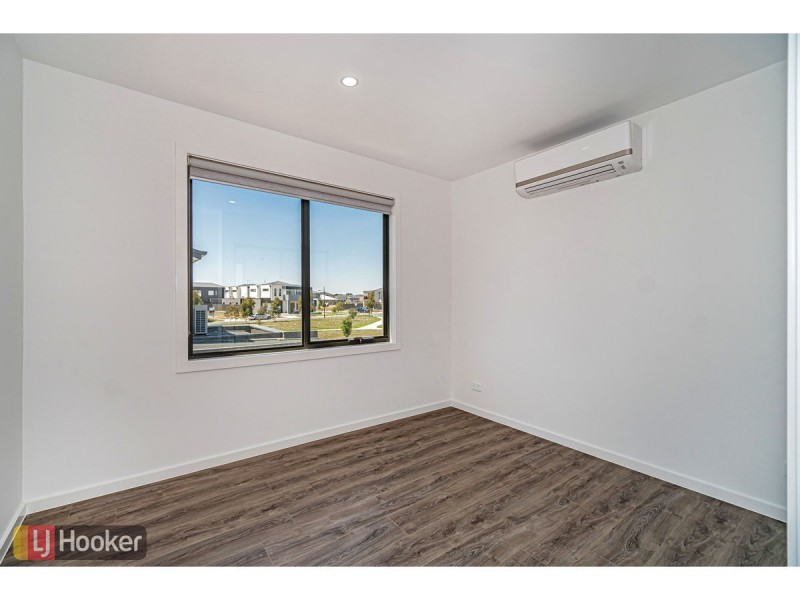 1-5/65 Dawnview Crescent, Roxburgh Park VIC 3064