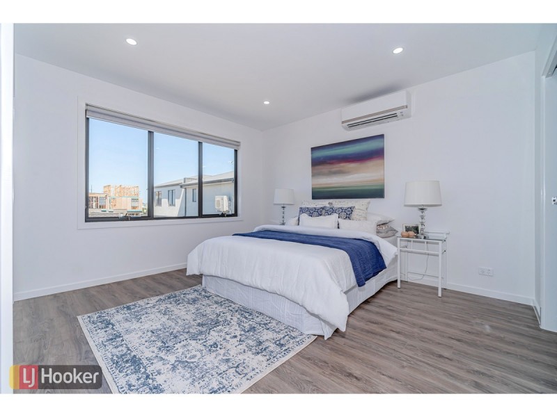 Lot 4/65 Dawnview Crescent, Roxburgh Park VIC 3064