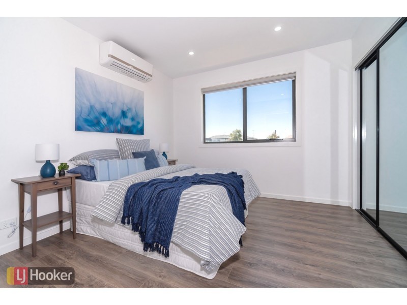 Lot 4/65 Dawnview Crescent, Roxburgh Park VIC 3064