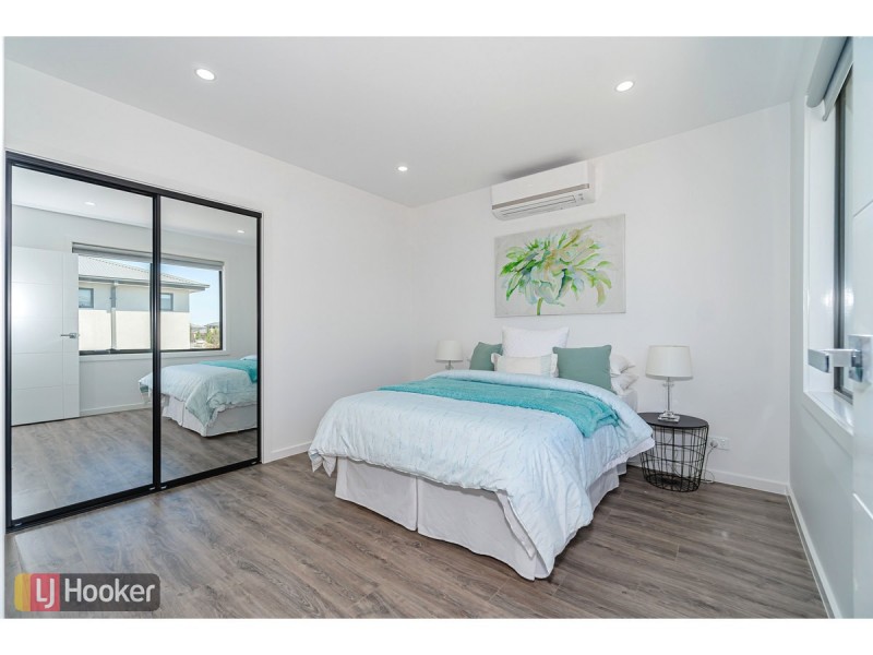 Lot 4/65 Dawnview Crescent, Roxburgh Park VIC 3064