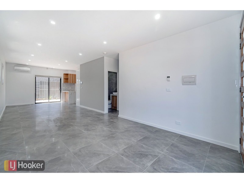 Lot 2/65 Dawnview Crescent, Roxburgh Park VIC 3064