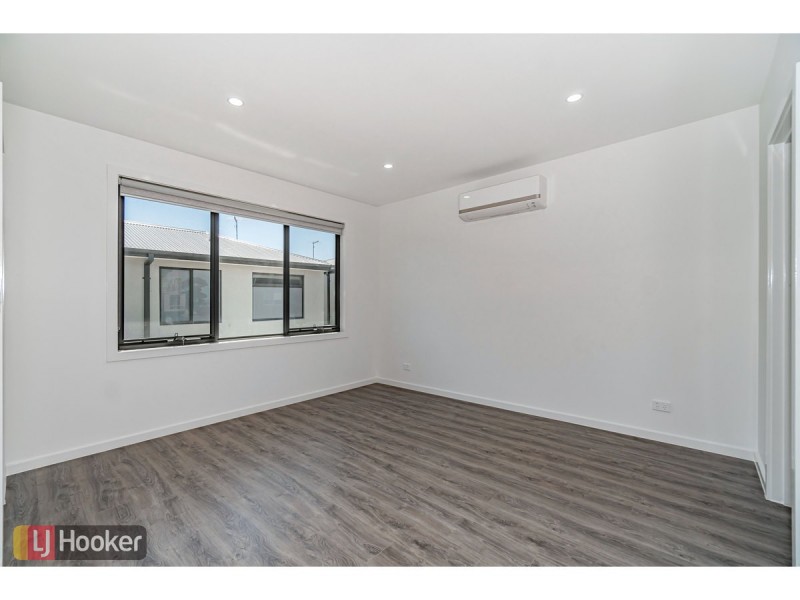 Lot 2/65 Dawnview Crescent, Roxburgh Park VIC 3064