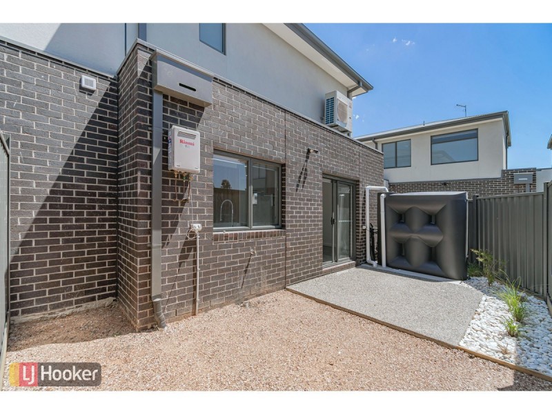 Lot 2/65 Dawnview Crescent, Roxburgh Park VIC 3064