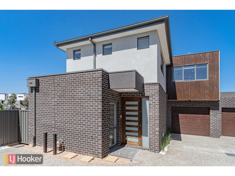 Lot 5/65 Dawnview Crescent, Roxburgh Park VIC 3064