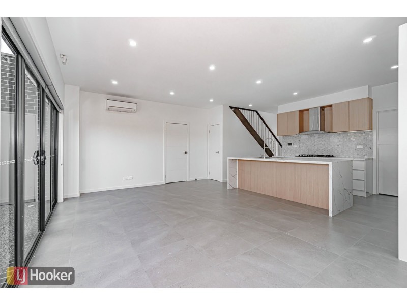 Lot 5/65 Dawnview Crescent, Roxburgh Park VIC 3064