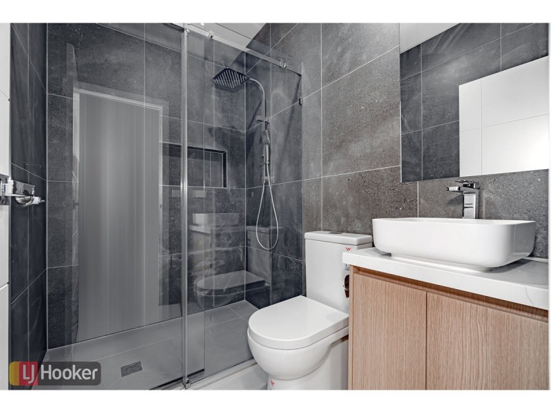 Lot 5/65 Dawnview Crescent, Roxburgh Park VIC 3064