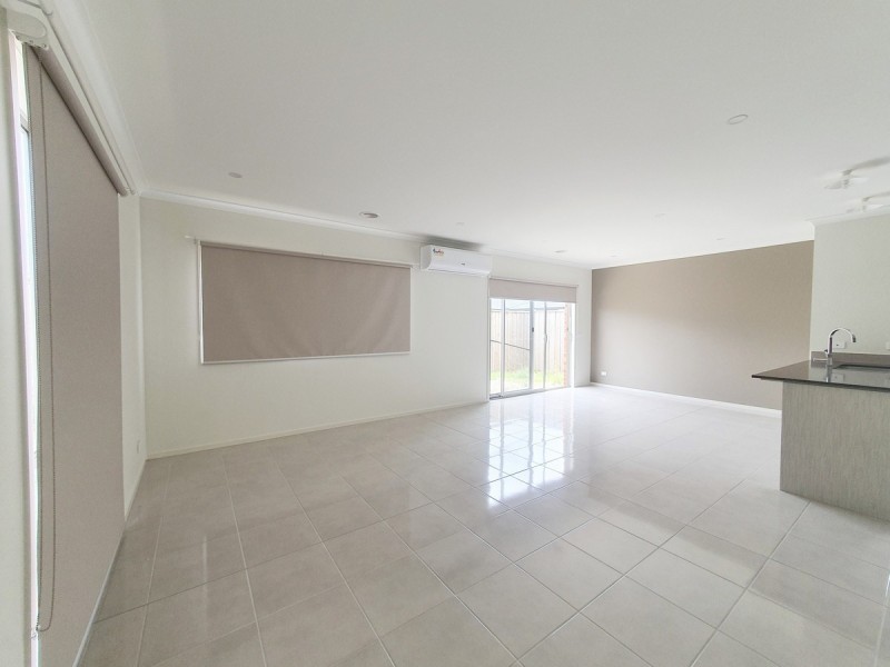 6 Martinshaw Road, Mickleham VIC 3064