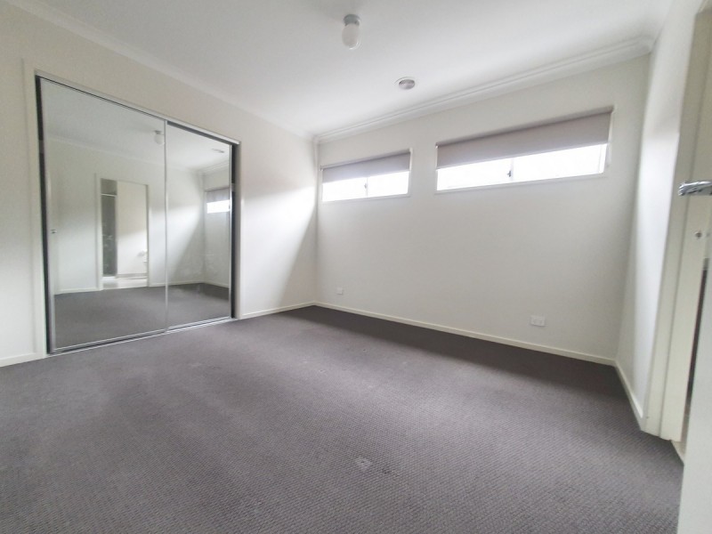 6 Martinshaw Road, Mickleham VIC 3064