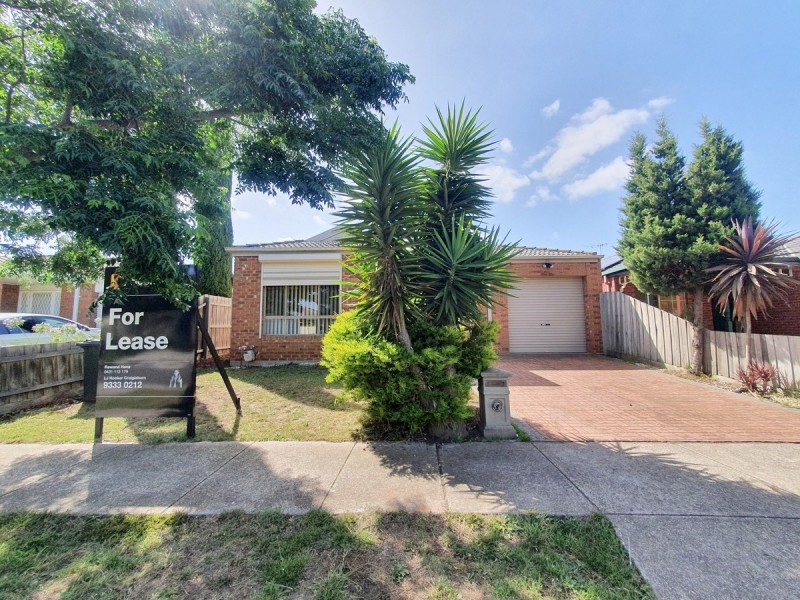 5 Shannon Grove, Roxburgh Park VIC 3064