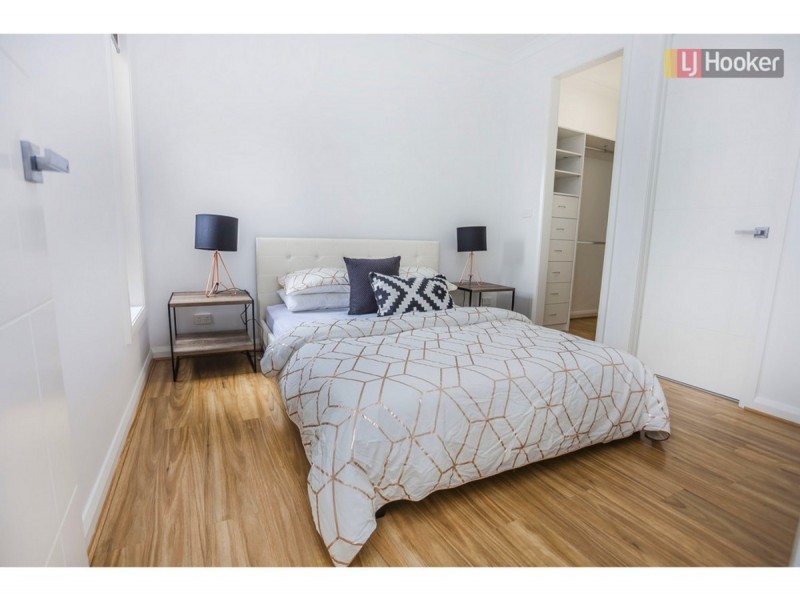 23 Emblem Way, Craigieburn VIC 3064