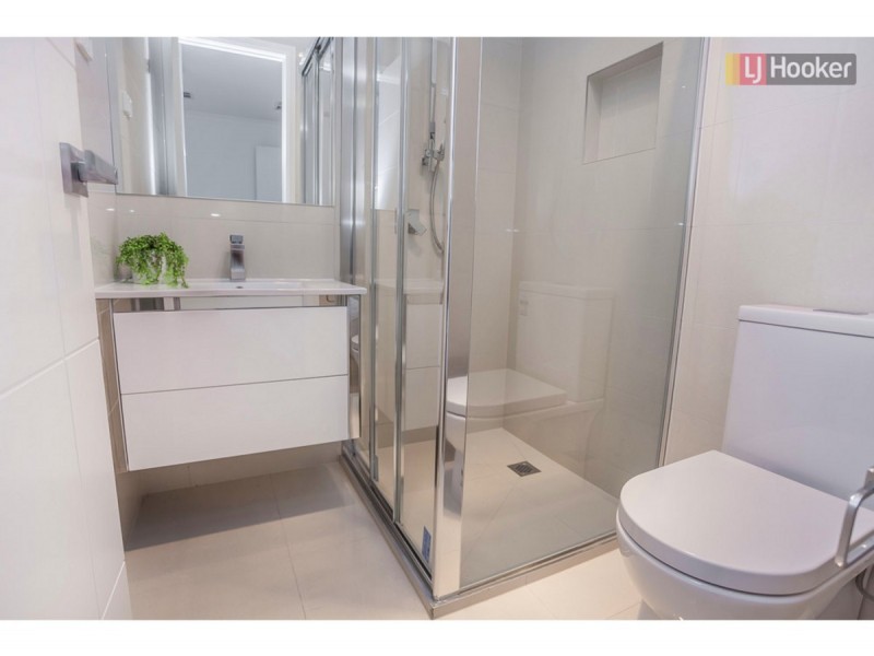 23 Emblem Way, Craigieburn VIC 3064