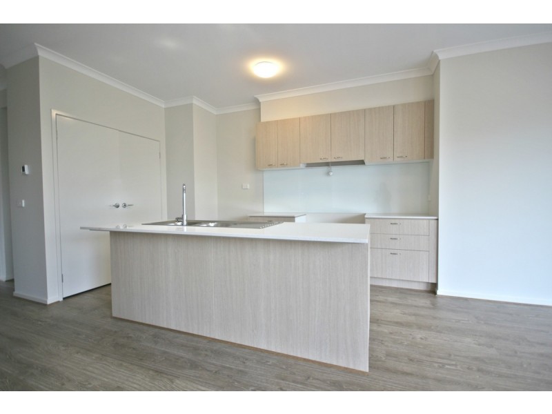 6 Waterlily Circuit, Craigieburn VIC 3064