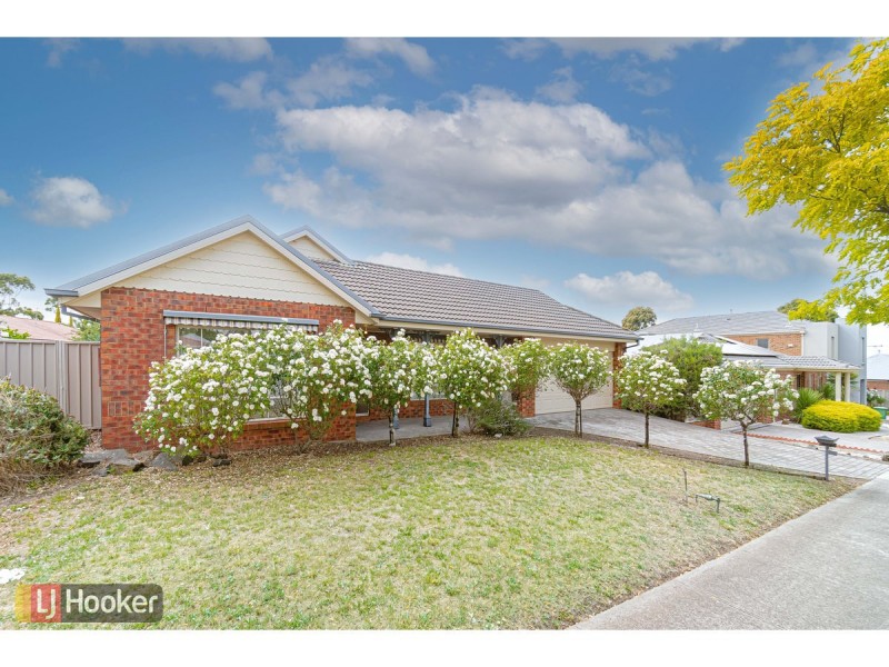 12 Creighton Way, Craigieburn VIC 3064