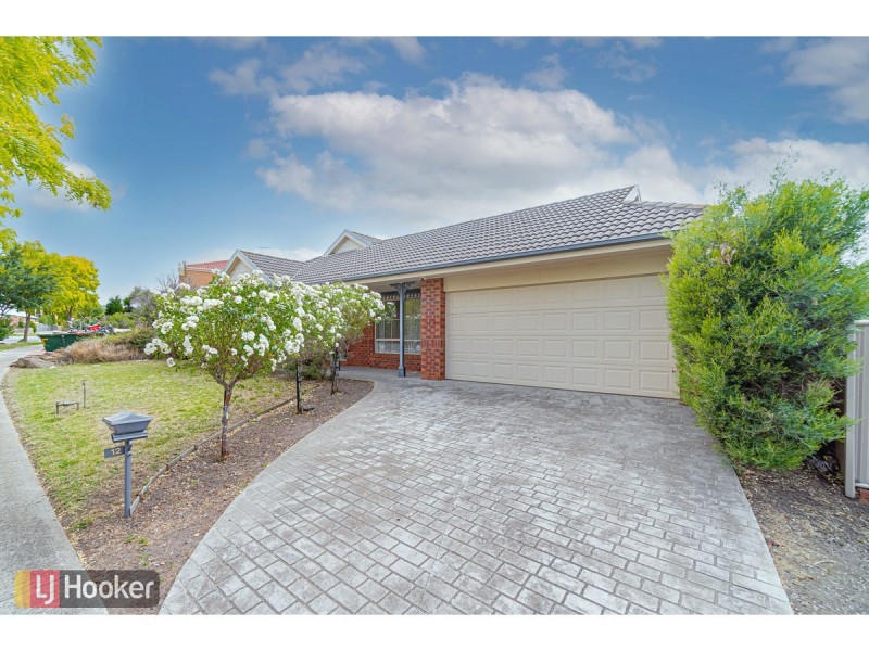 12 Creighton Way, Craigieburn VIC 3064