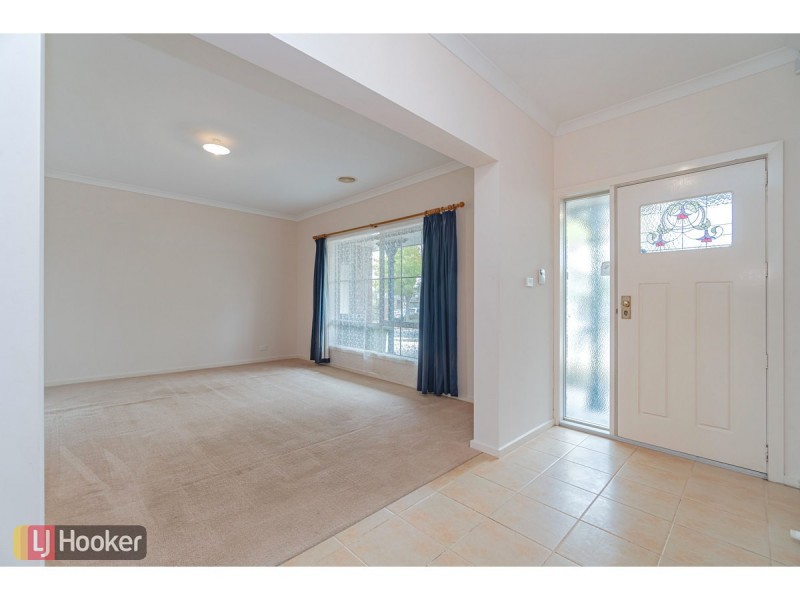 12 Creighton Way, Craigieburn VIC 3064
