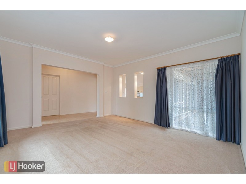 12 Creighton Way, Craigieburn VIC 3064
