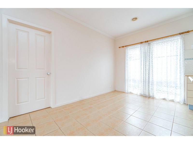 12 Creighton Way, Craigieburn VIC 3064