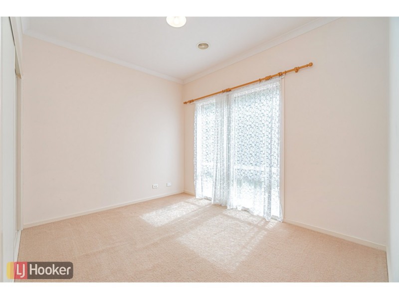 12 Creighton Way, Craigieburn VIC 3064