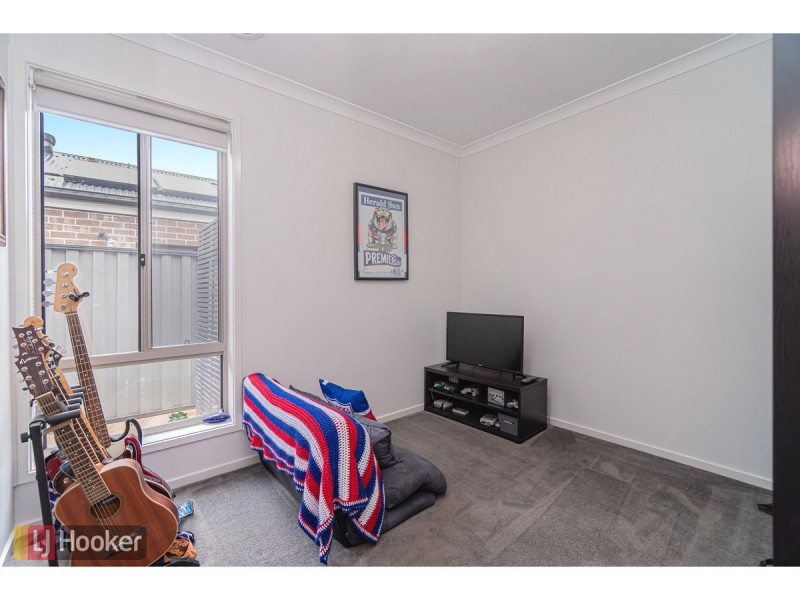7 Tarrion Rise, Craigieburn VIC 3064