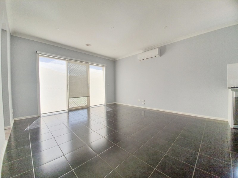 5 Clayton Road, Craigieburn VIC 3064