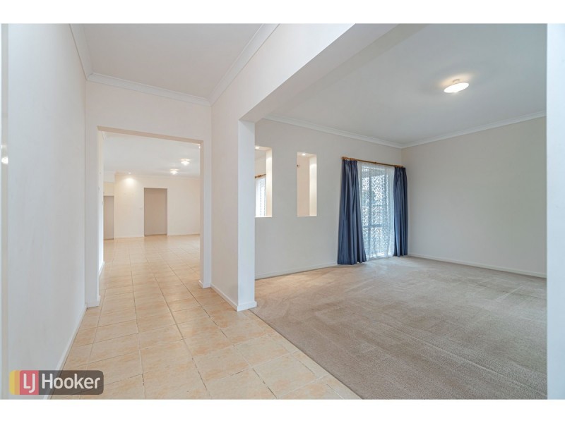 12 Creighton Way, Craigieburn VIC 3064