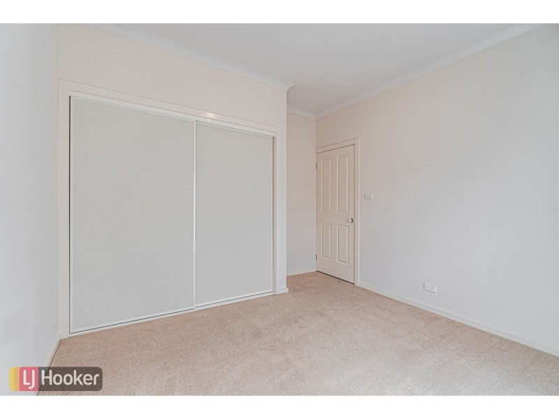 12 Creighton Way, Craigieburn VIC 3064