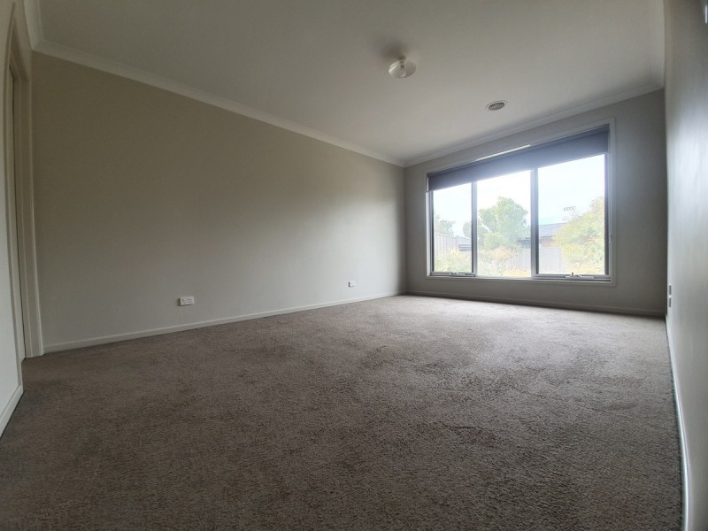 4 Selwood Road, Mickleham VIC 3064