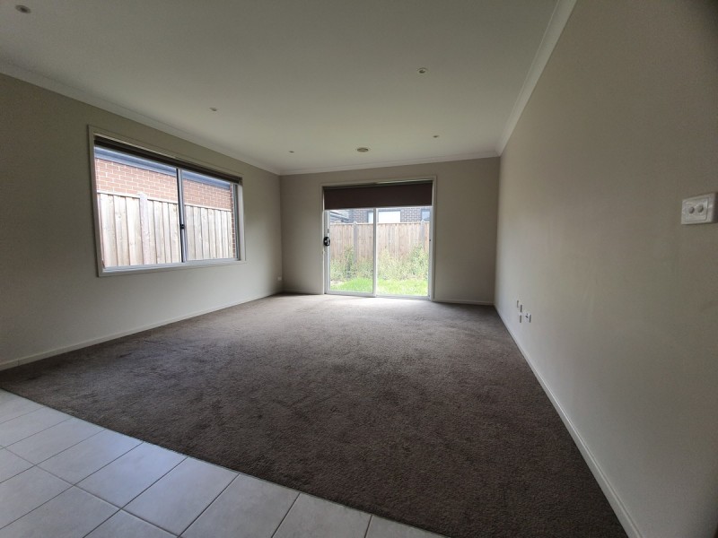 4 Selwood Road, Mickleham VIC 3064