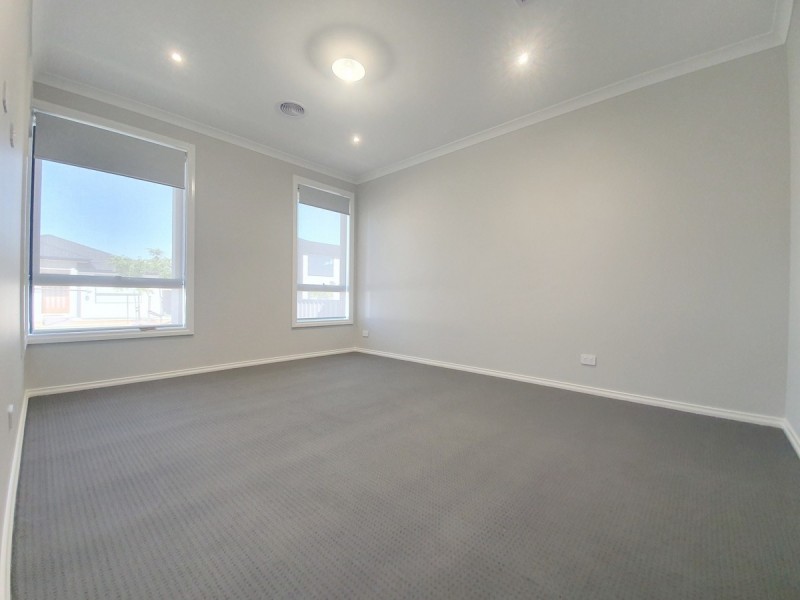7 Roebling Street, Craigieburn VIC 3064