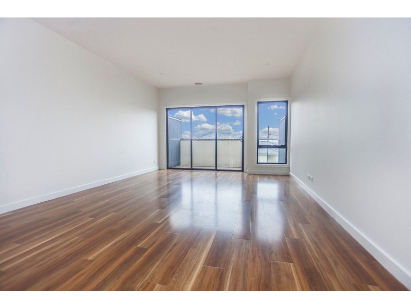 32 Faith Road, Craigieburn VIC 3064