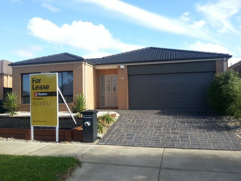 77 Newbury Blvd, Craigieburn VIC 3064