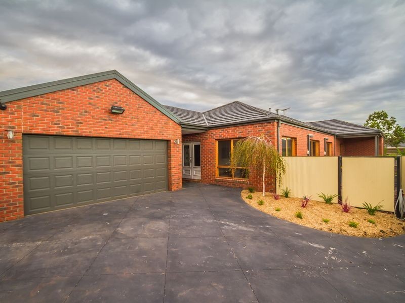 18 Durban Place, Craigieburn VIC 3064