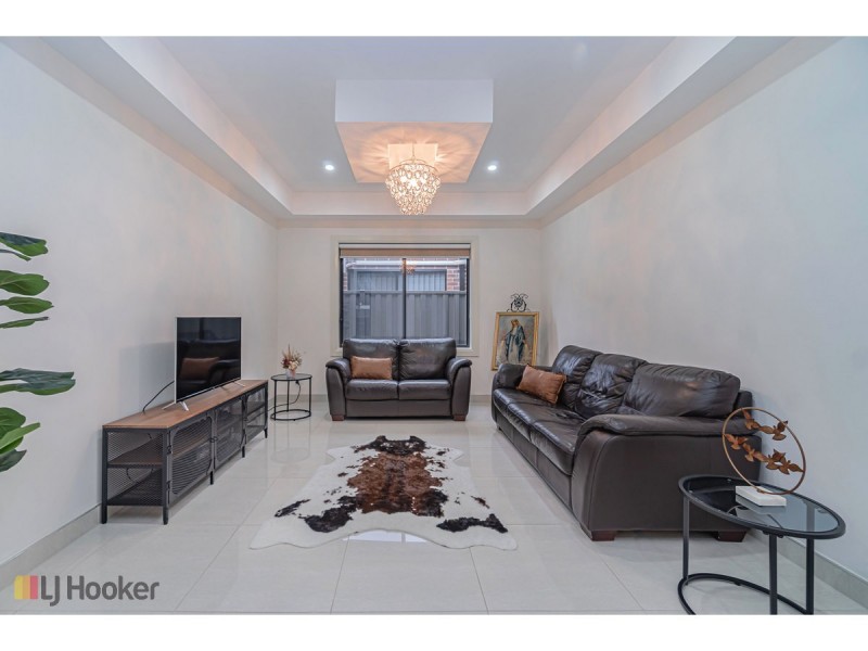 7 Recreation Street, Roxburgh Park VIC 3064