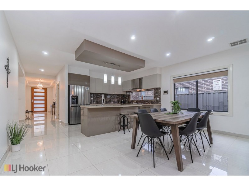 7 Recreation Street, Roxburgh Park VIC 3064